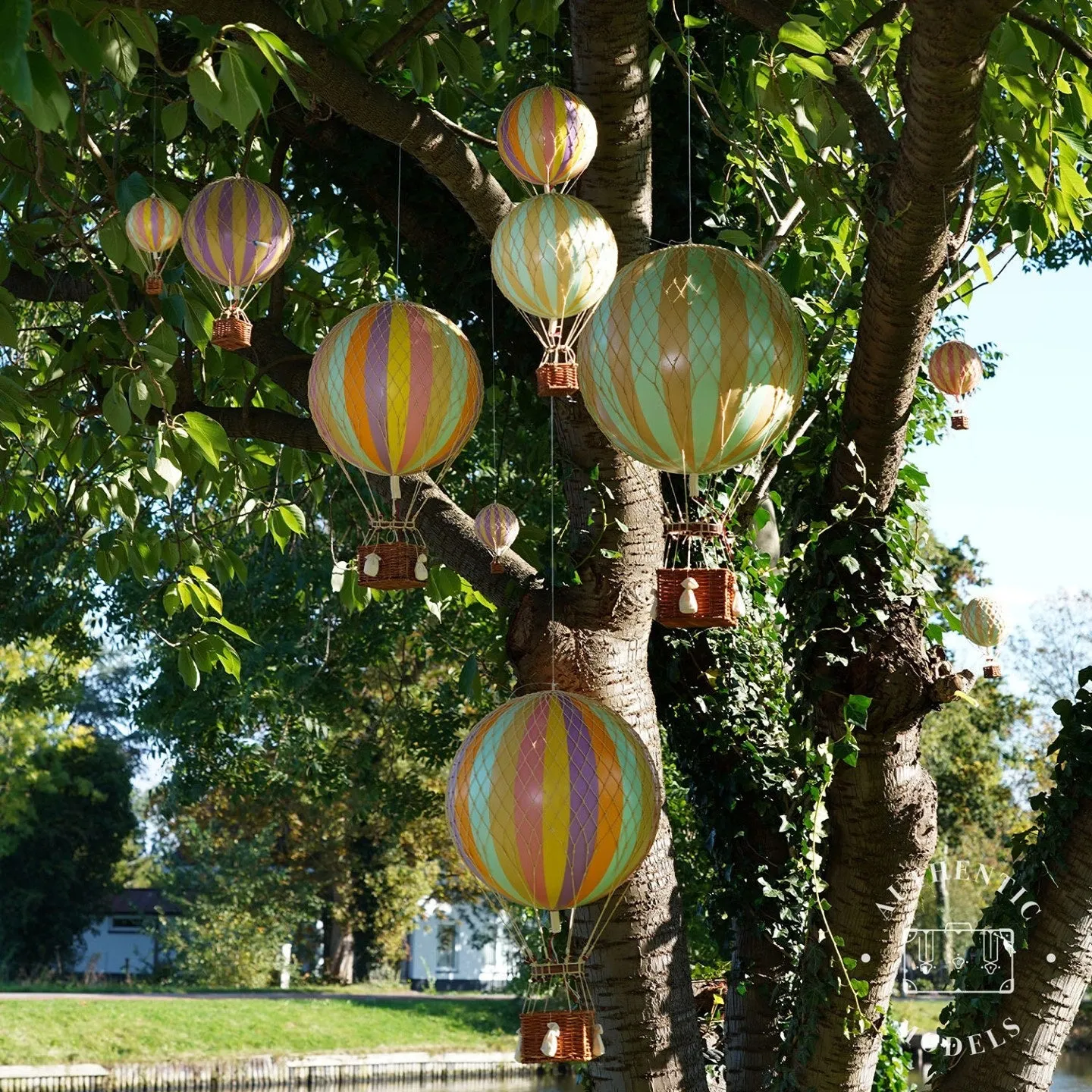 Authentic Models Floating The Skies. Lavender - Hot Air Balloon Hanging Decor - 13cm