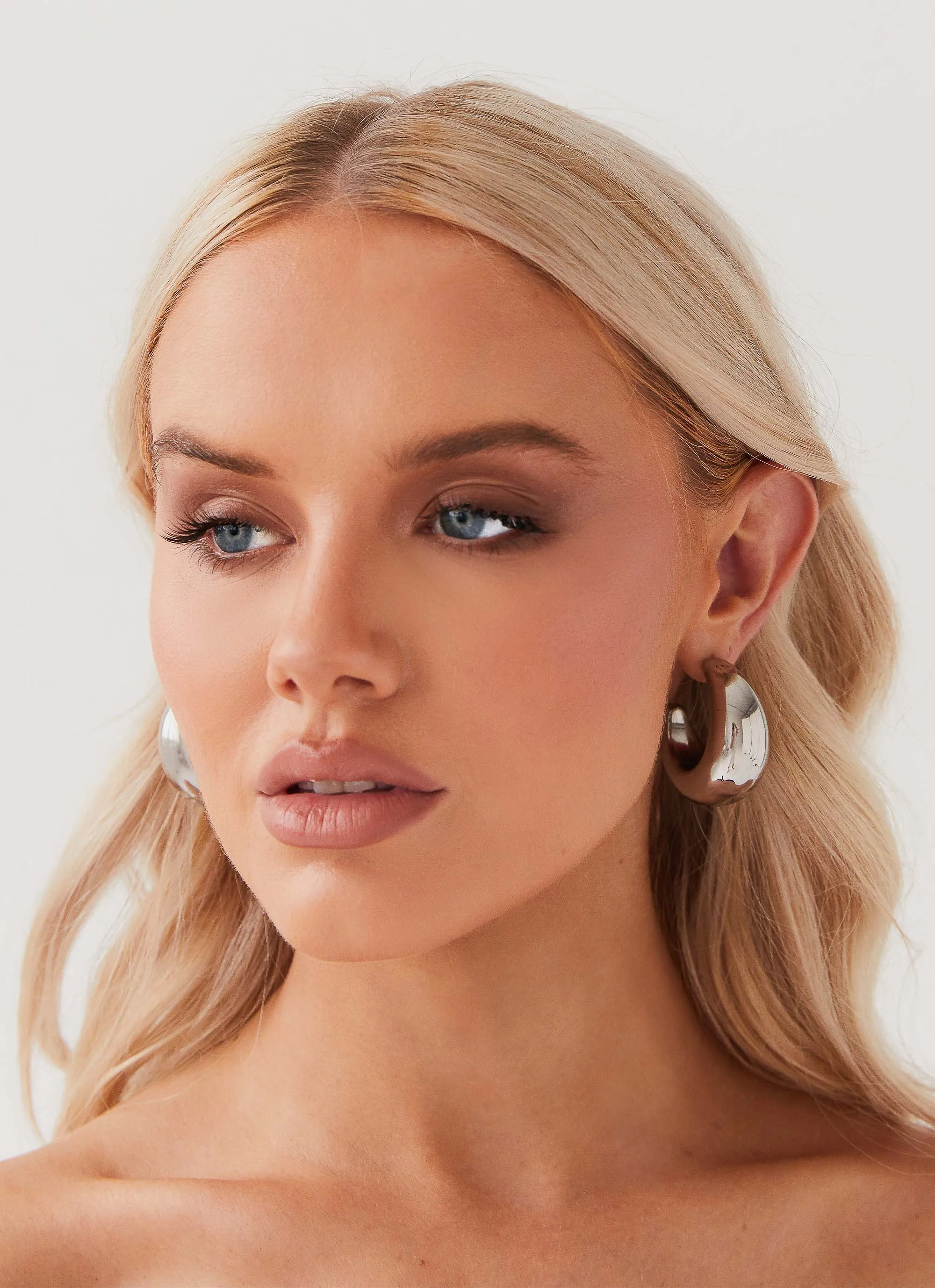 Bon Voyage Hoop Earrings - Silver