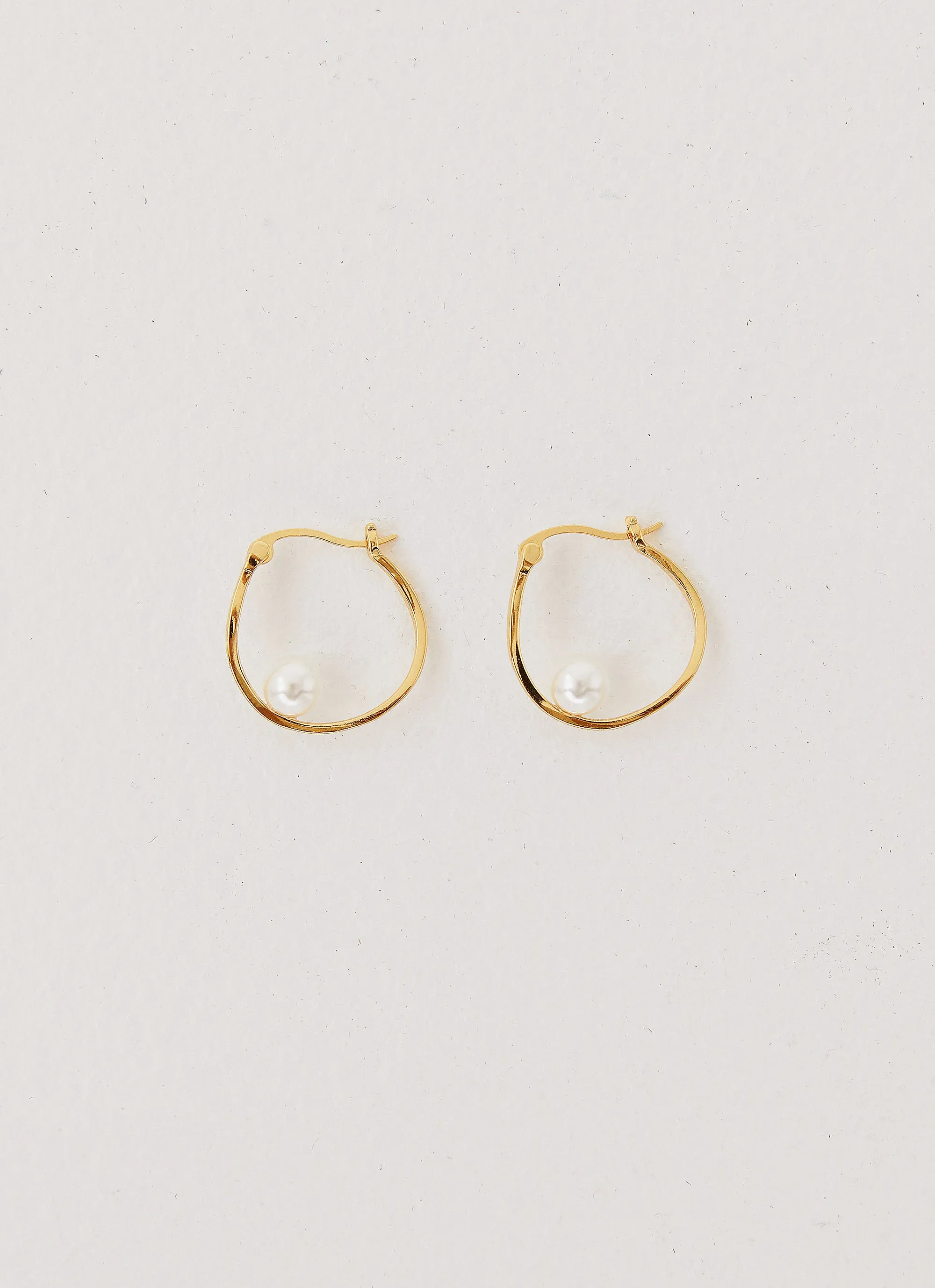 Cosima Abstract Hoop Earring - Gold