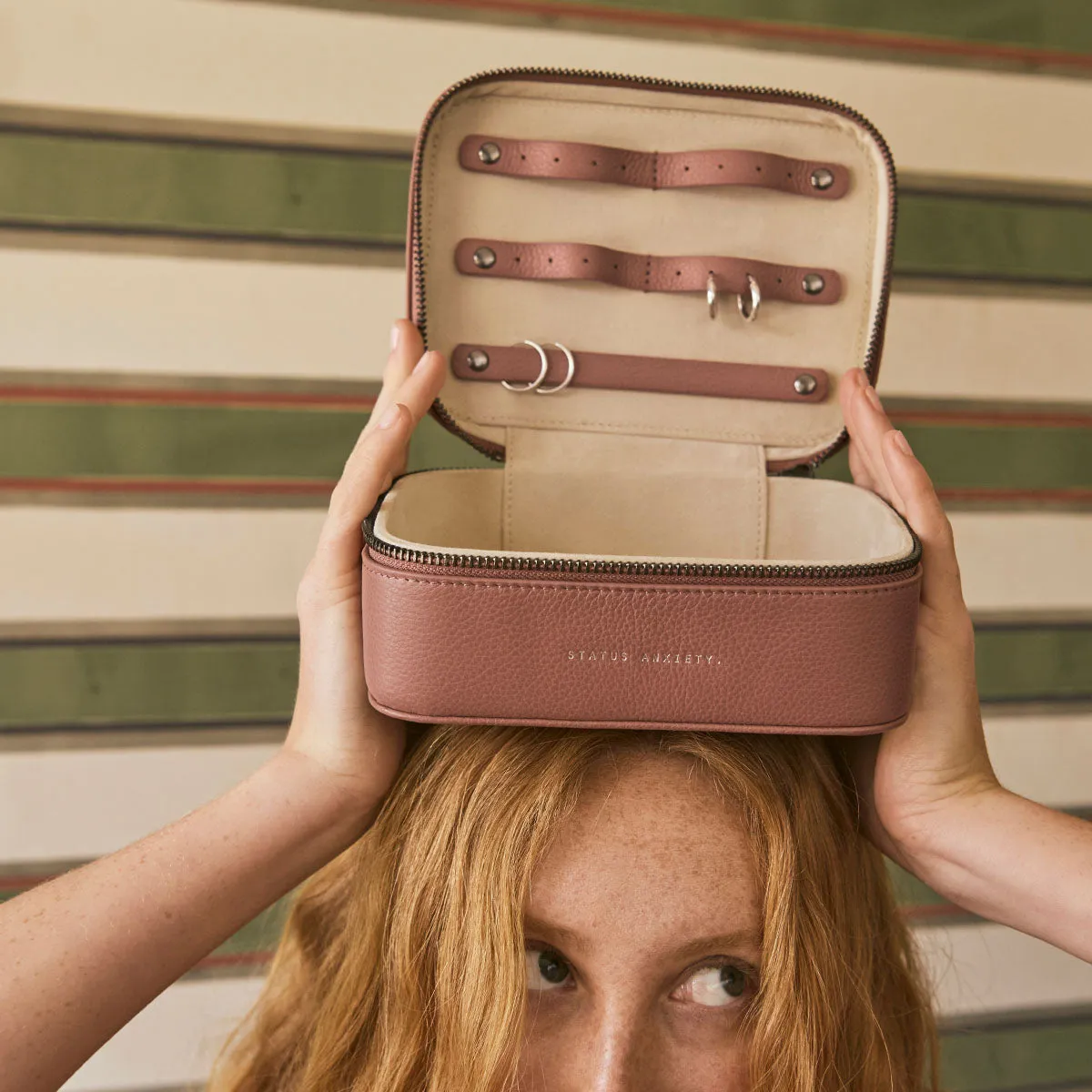 Shining Armour Jewellery Case - Dusty Rose
